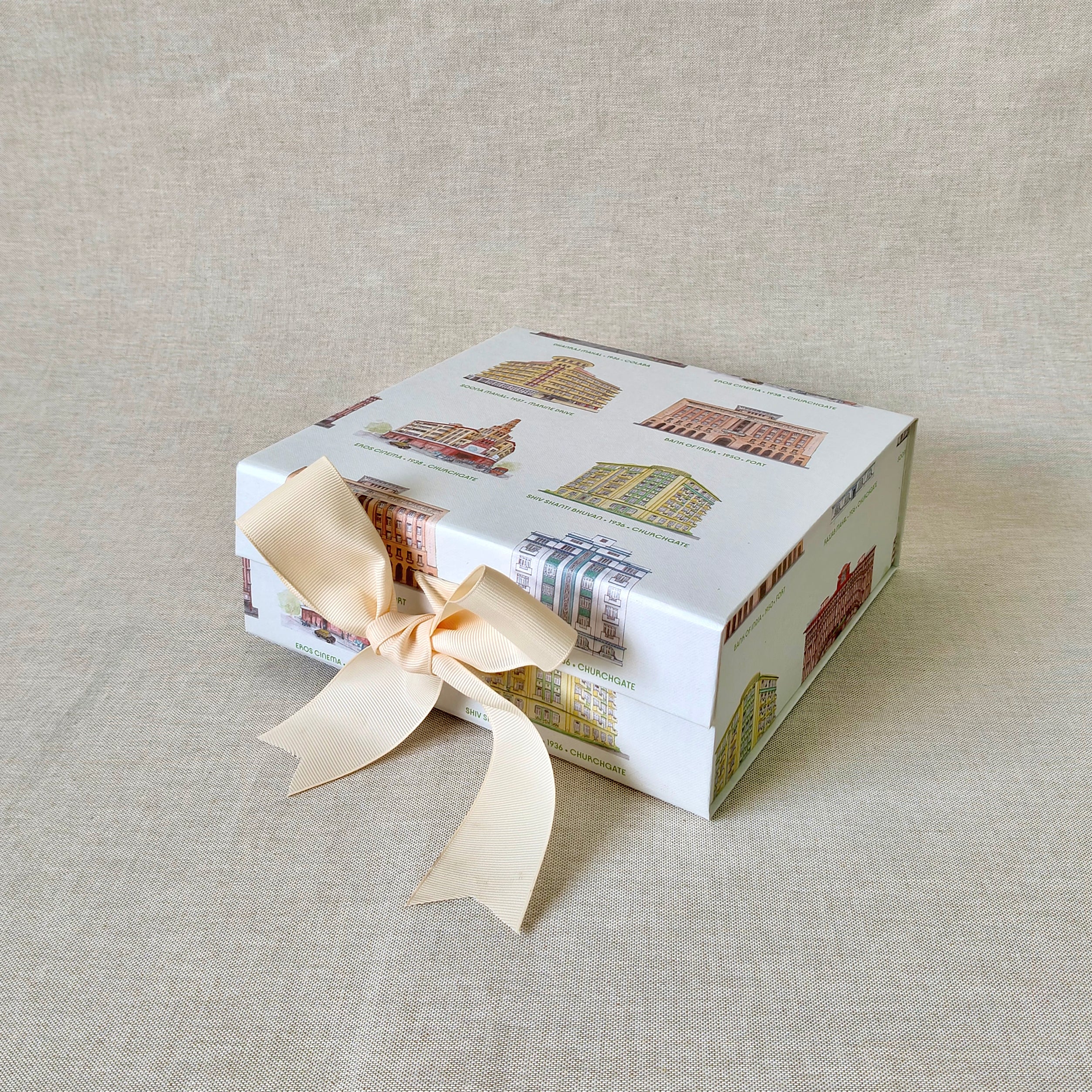 Bombay Deco Collapsible Box with Ribbon