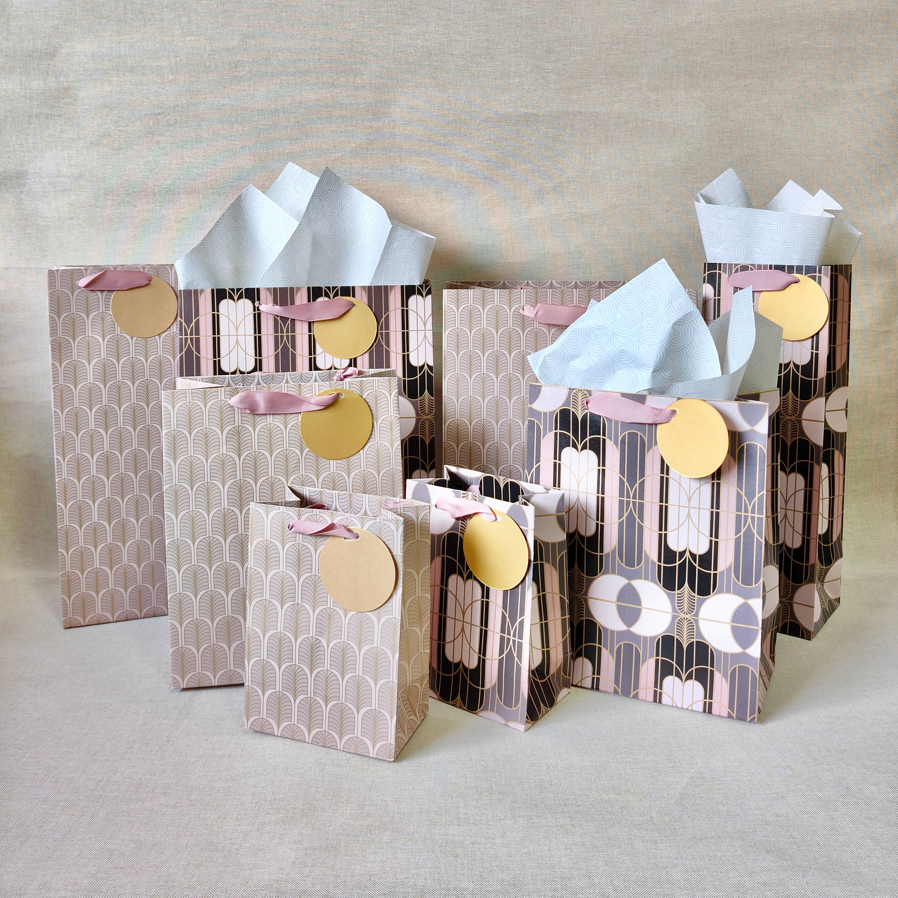 Gilded Era Rose Bottle Bags with Tissues