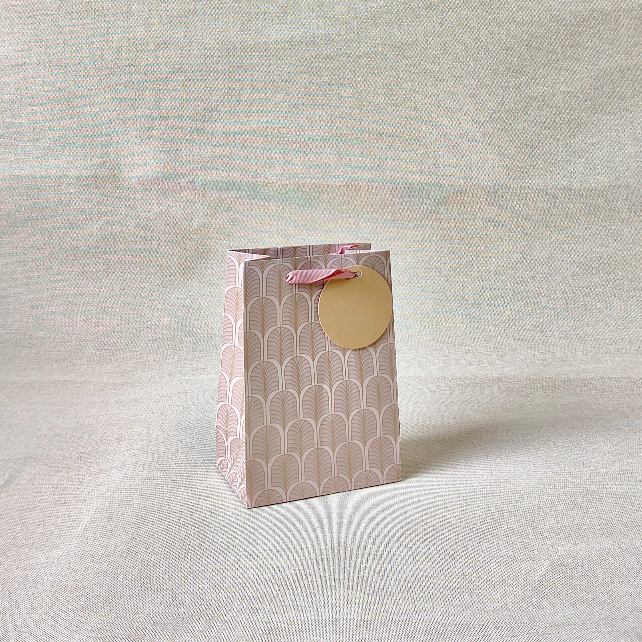 Gilded Era Rose Small Bags with Tissues
