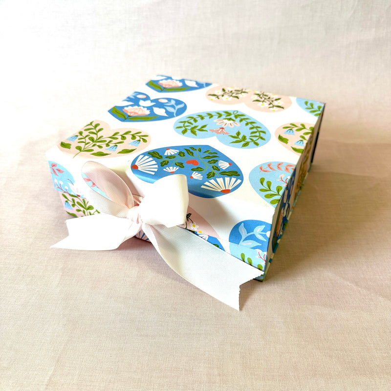 Hearts Collapsible Box with Ribbon