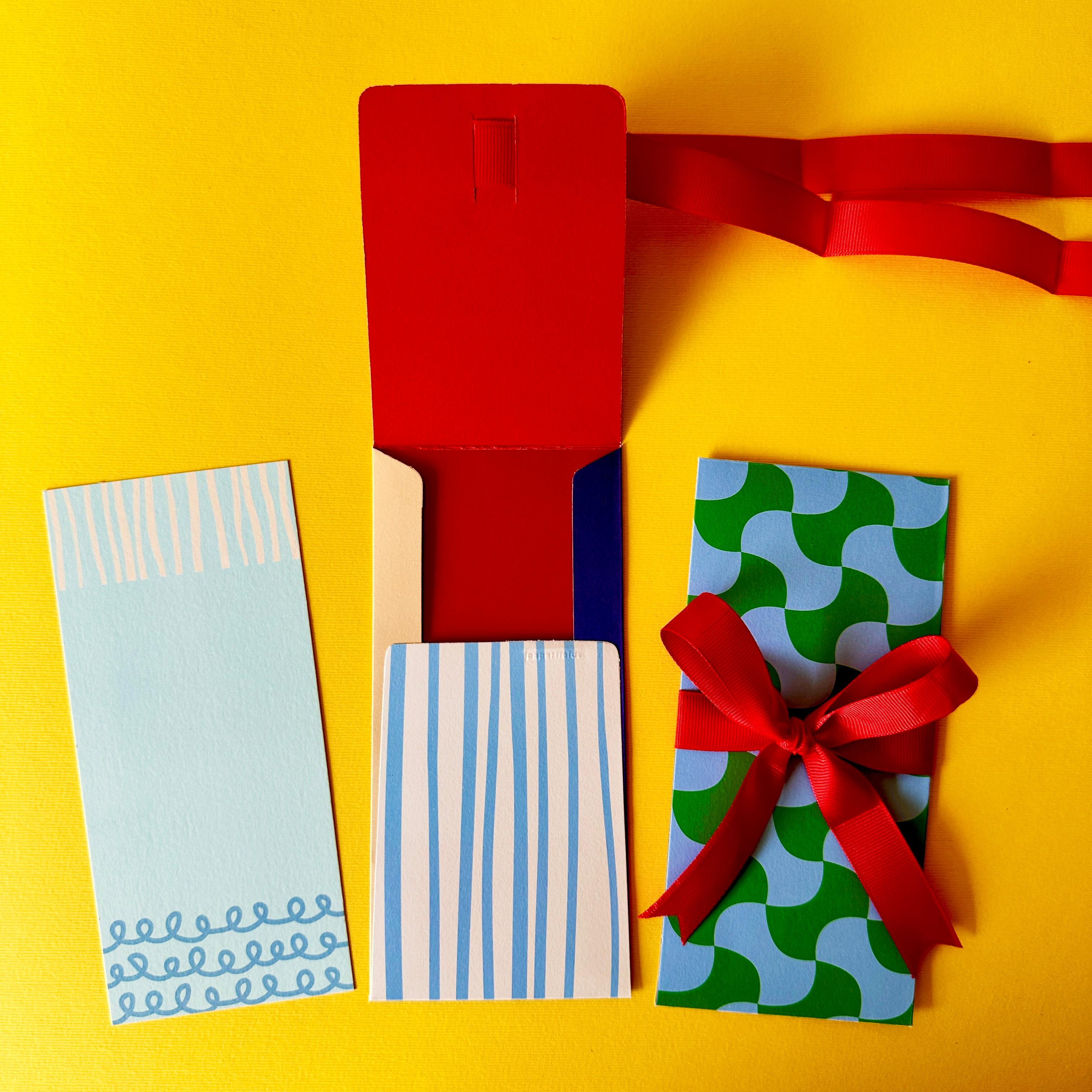 Doodle Ribbon Envelopes with Notecards